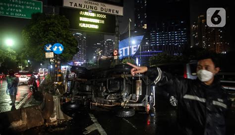 gerbang tol tanjung duren